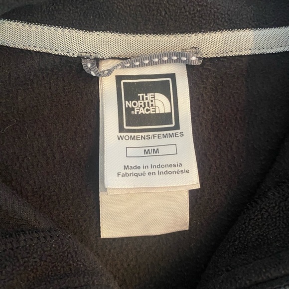 North Face quarter zip fleece - Picture 3 of 3